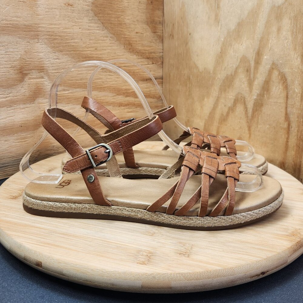 UGG Larisa Womens Brown Strappy Ankle Sandals Size 7